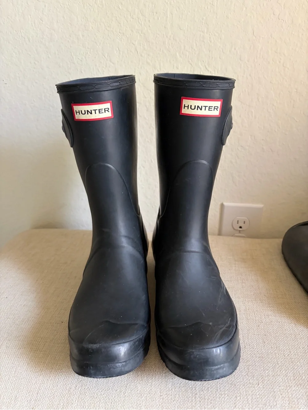Hunter Black Matte Rain Boots Size 9